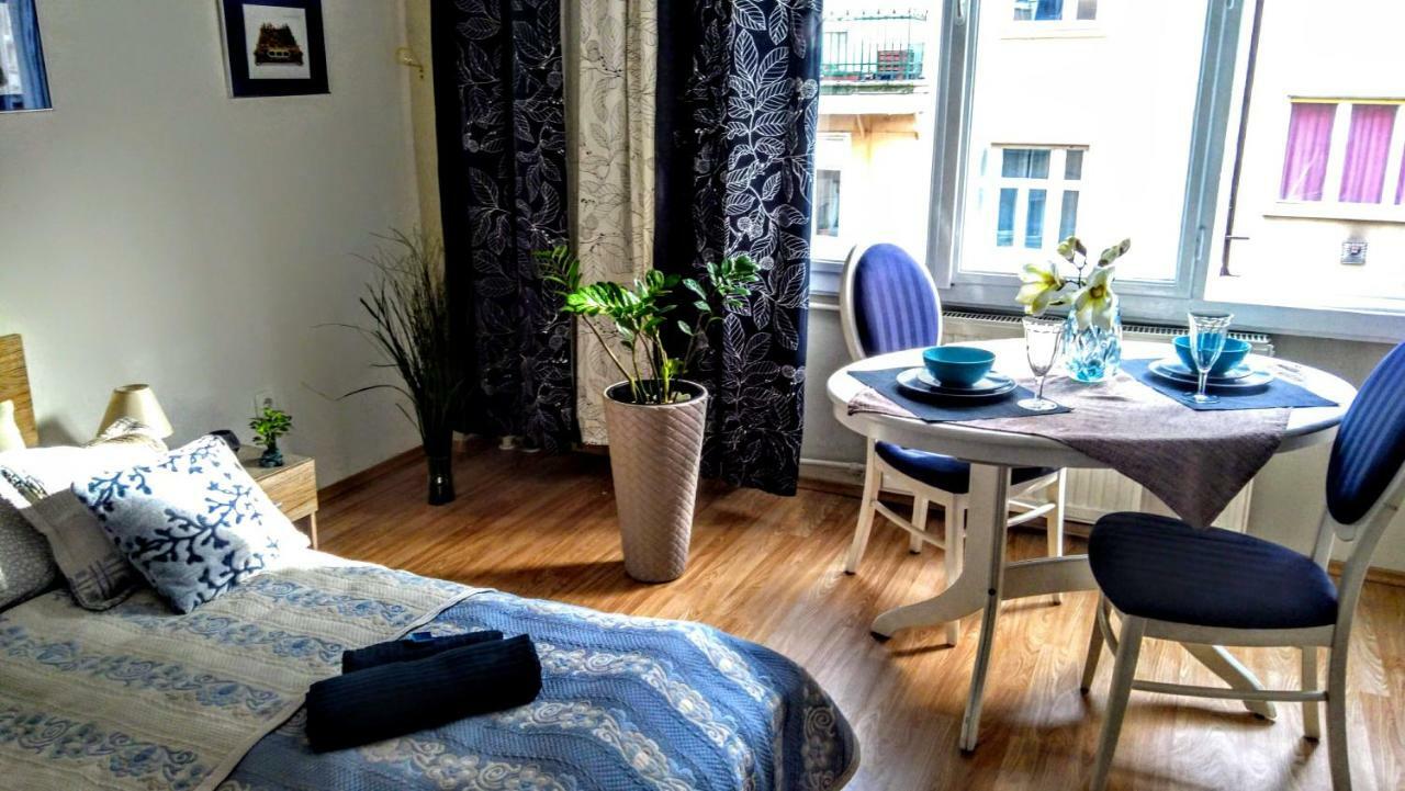 Westend Apartment Будапеща Екстериор снимка
