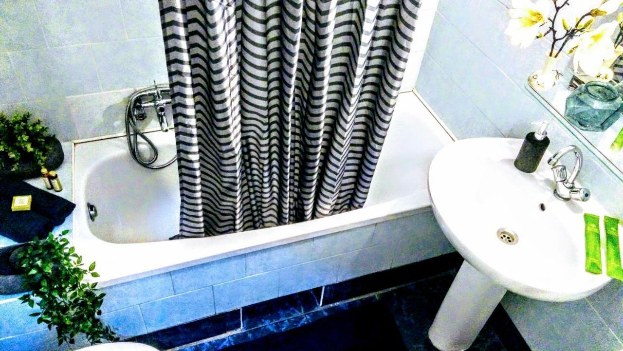 Westend Apartment Будапеща Екстериор снимка